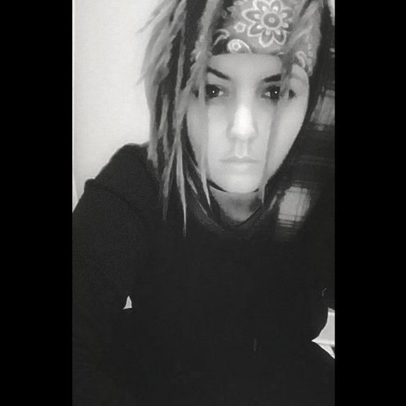 Meet your Posher, Bree - Picture 1 of 1